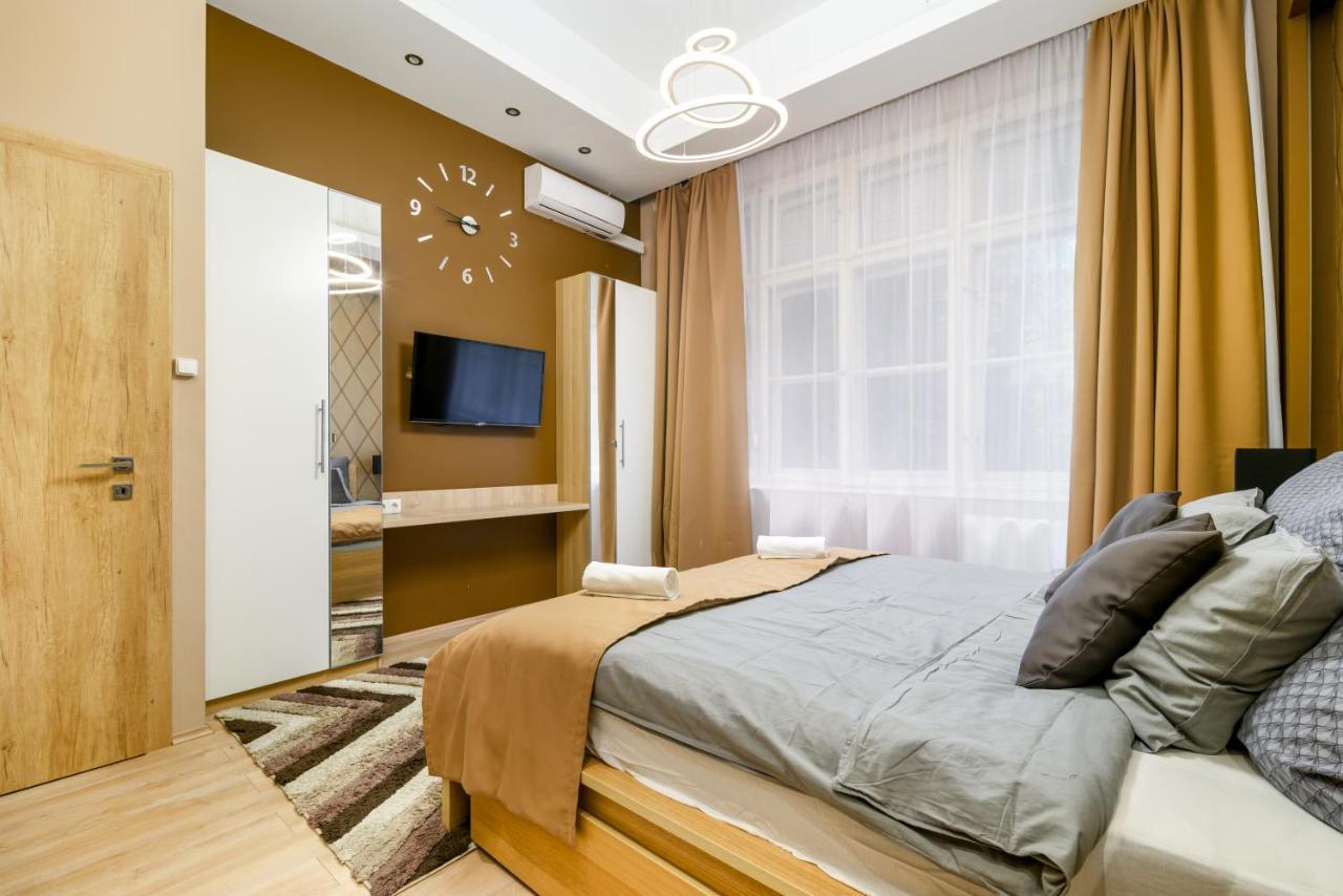 Downtown Deluxe-Two Bedroom Apartment With Sauna Будапешт Экстерьер фото